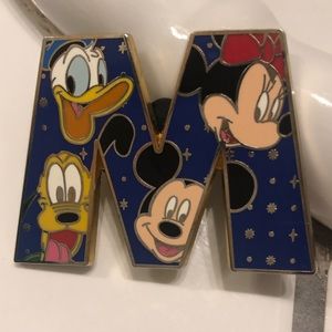 Disney Pin letter M